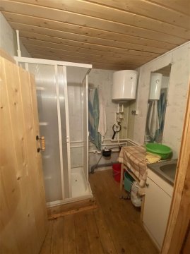 Дом 12м², участок 12 сот.