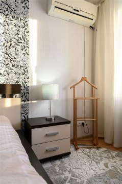 2-к квартира, 10/15 эт., 50м²