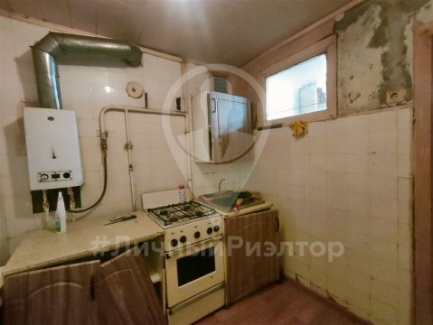 3-к квартира, 2/5 эт., 42м²